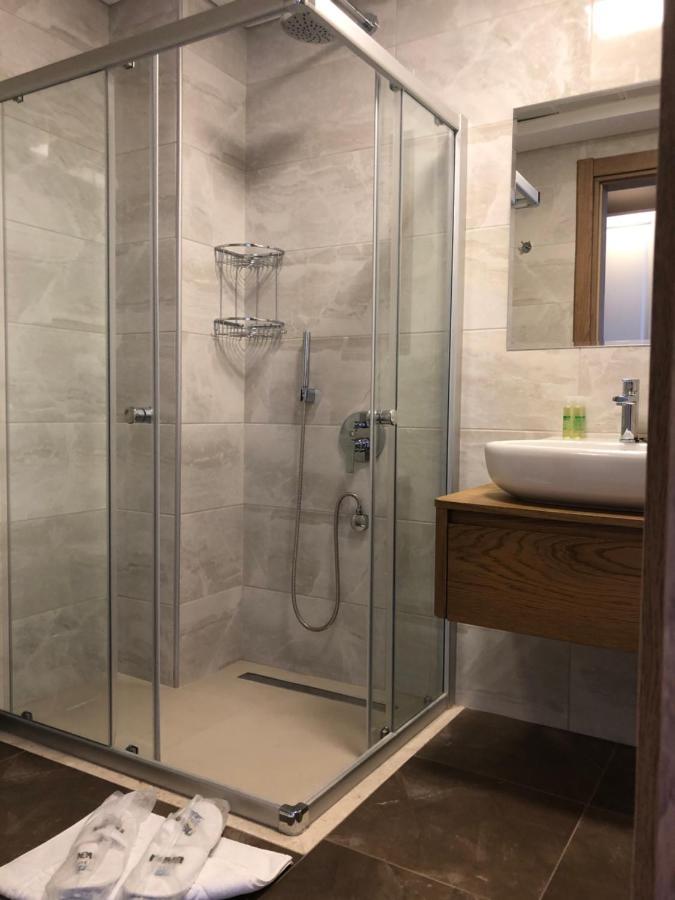 Neva Hotel アラカティ エクステリア 写真